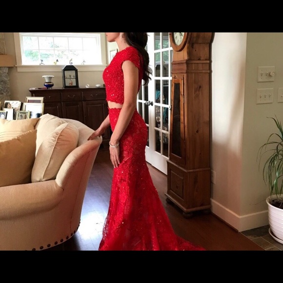 Red Sherri Hill Prom Dress - Picture 2 of 4